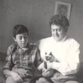 Писатель Виктор Драгунский с сыном Денисом.