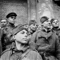 Солдаты победоносной Красной Армии в Берлине.