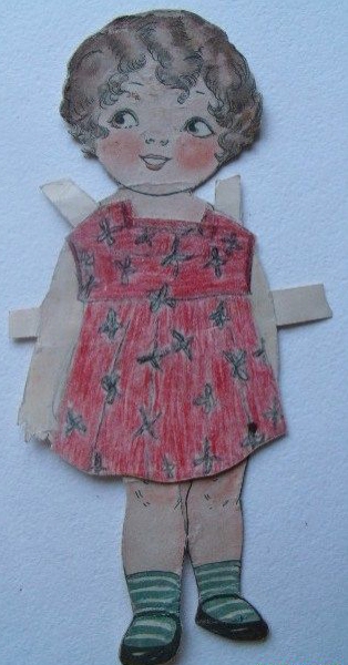 Фото: Кукла из картона. Девочка