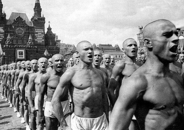 Фото: День физкультурника в СССР.