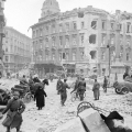 Освобожденный Красной Армией Будапешт весной 1945 года
