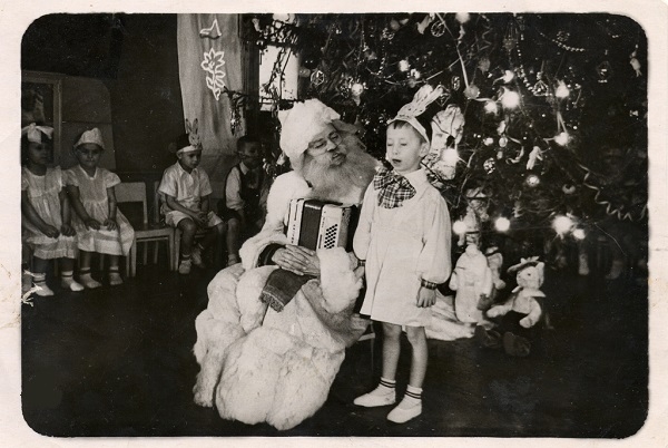 Фото: Советское детство с Дедом Морозом
