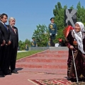 Токтогон Алтыбасарова на церемонии к  Дню Победы, 2014 год