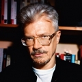Эдуард Лимонов - русский писатель, поэт, публицист, российский политический деятель