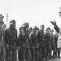 А.А.Власов и солдаты РОА (Русской Освободительной Армии)