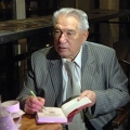 Писатель Чингиз Айтматов