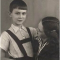 Маленький Муслим с мамой