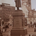 Памятник Пушкину находится еще на Тверском бульваре. Фото 1938 года.