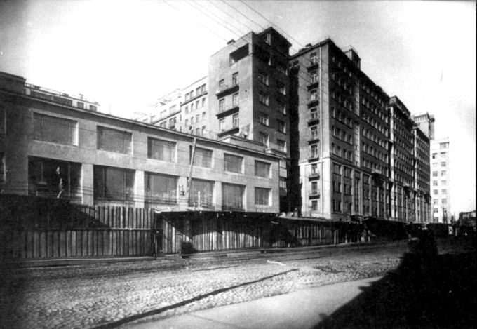 Фото: Дом на набережной